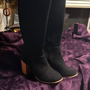 Women's Black Suede Just-Below-the-Knee Block Heel Boots